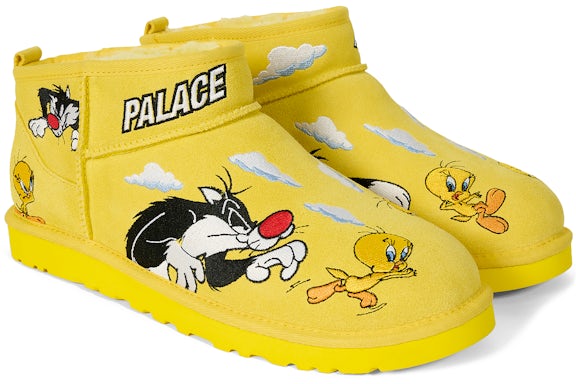 UGG Classic Ultra Mini Boot Palace x Looney Tunes - Yellow